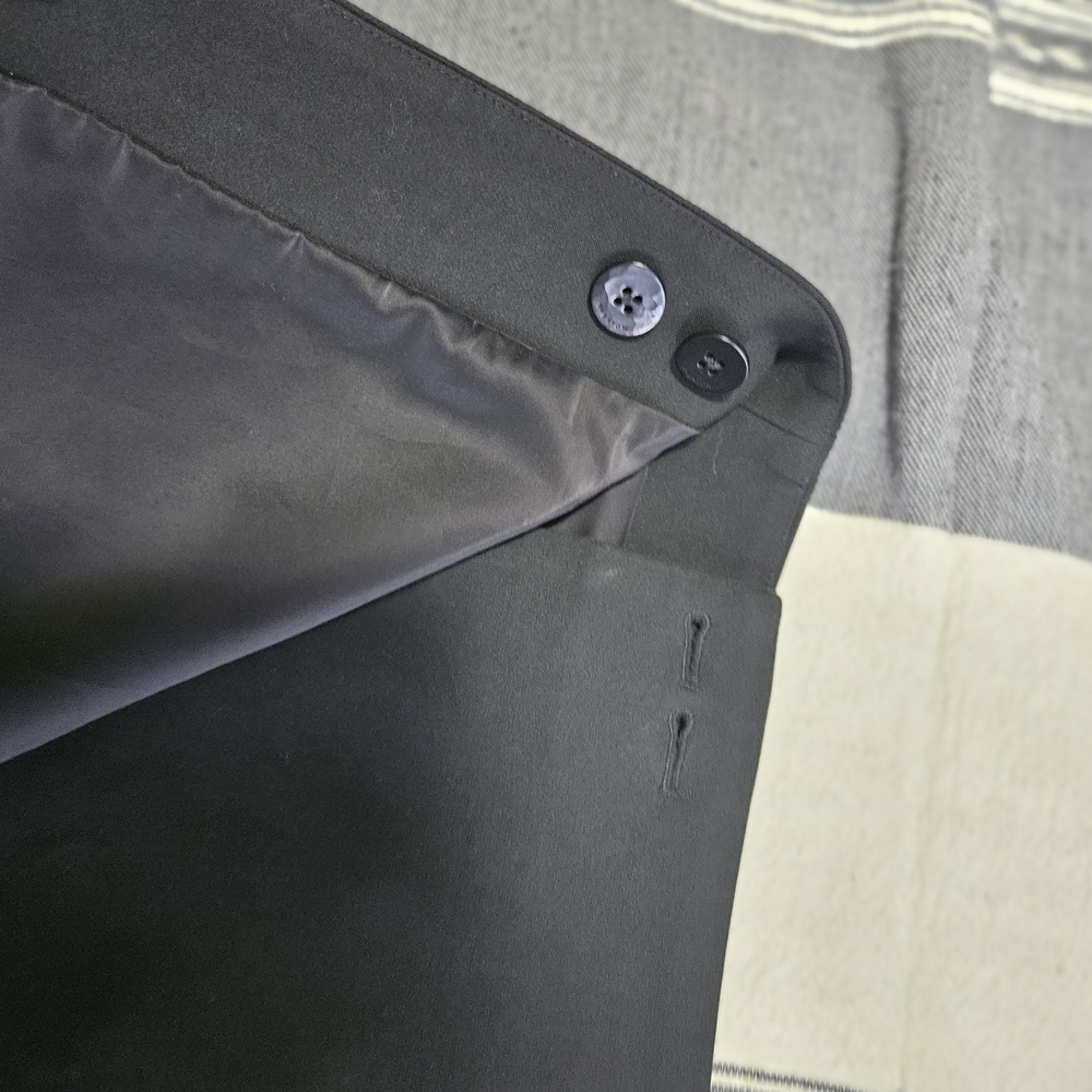 Babaton Black Mini Skirt - Picture 4 of 5